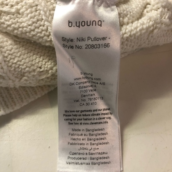 B. Young Niki Pullover Cable Knit Oversized Sweater, size XS - Picture 7 of 10